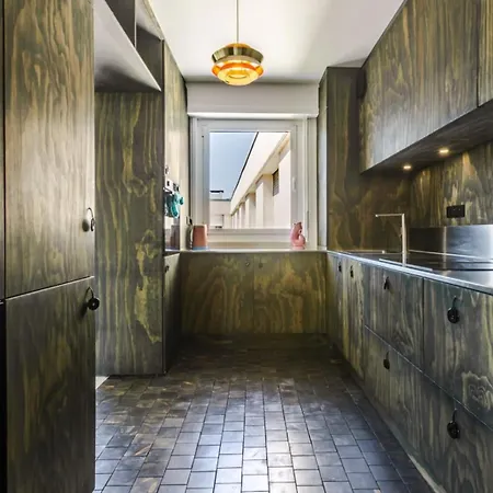 Stunning 1-bedroom With Cathedral View - Broglie